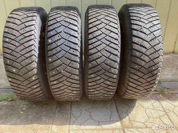 Goodyear Ultragrip Ice Arctic 185/65 R15 88
