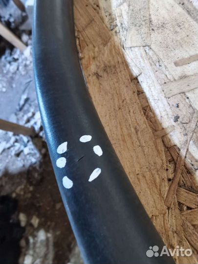 Уплотнитель двери передний правый audi 100 c4