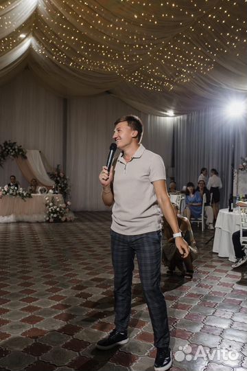 Ведущий на мероприятие