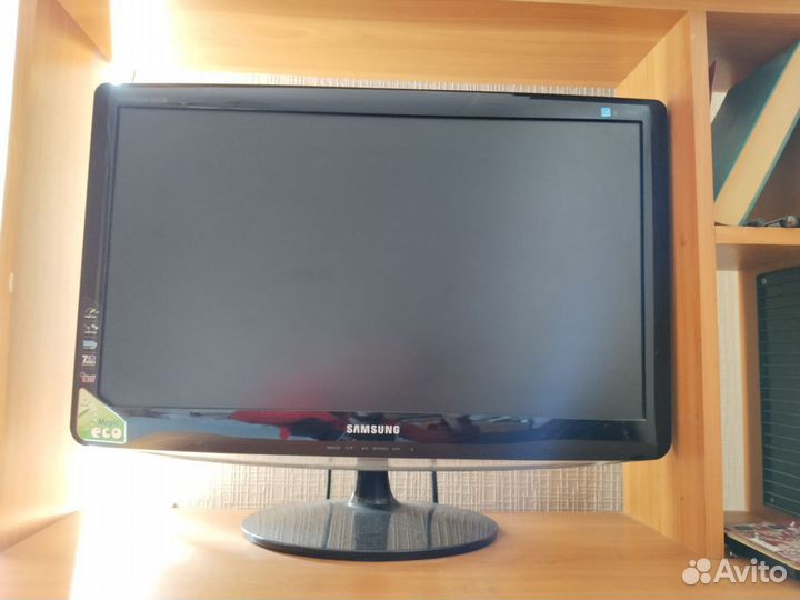 Монитор Samsung