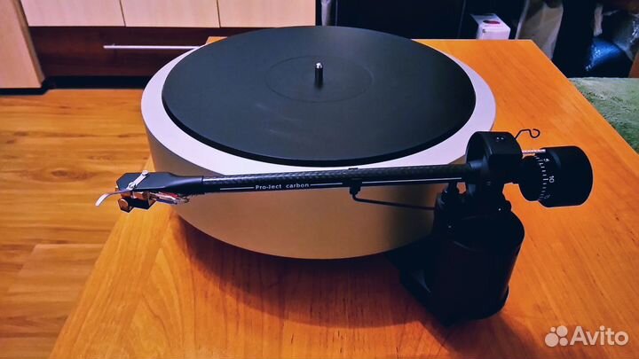 Виниловый проигрыватель Pro-Ject RPM 6.1