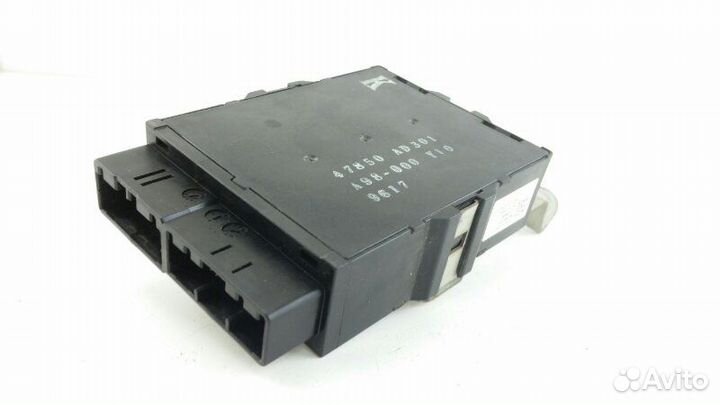 Блок управления abs Nissan Presage VNU30 YD25DDT