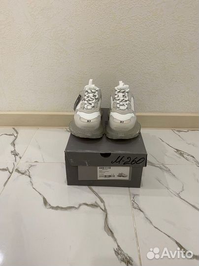 Кроссовки Balenciaga Triple S