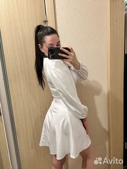 Платье белое мини