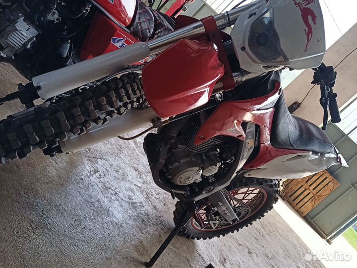 Мотоцикл эндуро