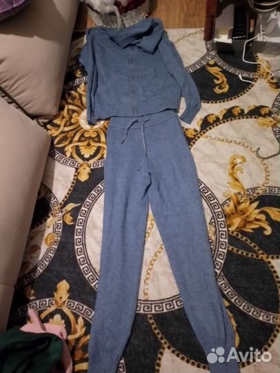 Шерстяной костюм женский 46