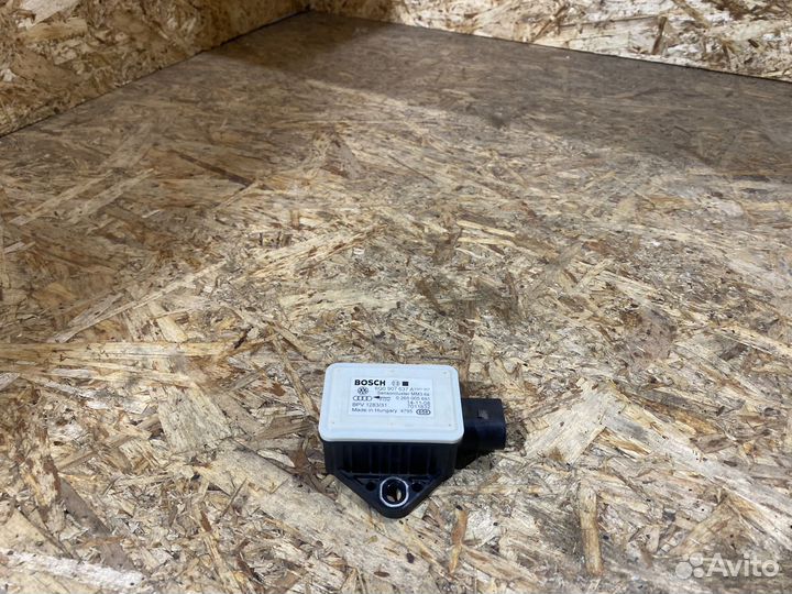 Датчик ускорения Skoda Fabia 2 07-10