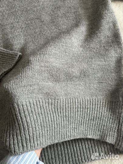 Свитер женский