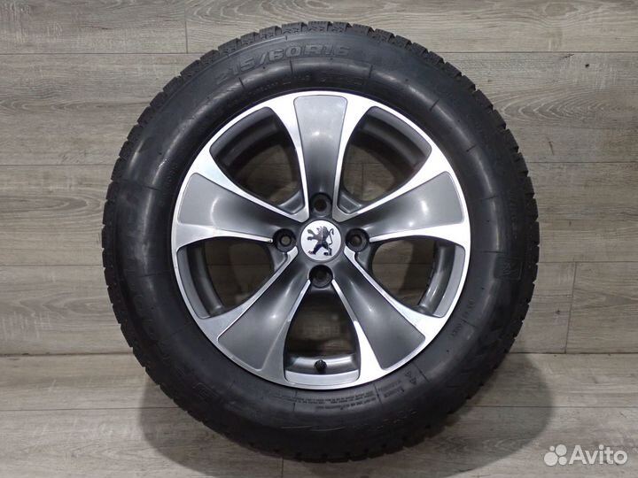 Комплект оригинальных колес R16 Peugeot 3008