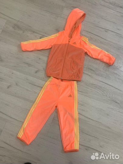 Спортивный костюм adidas размер 98