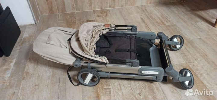 Прогулочная коляска McCan