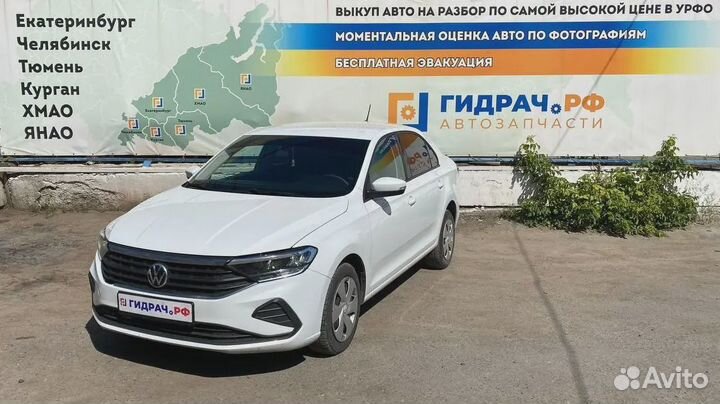 Обшивка стойки задней правой верхняя Volkswagen Po