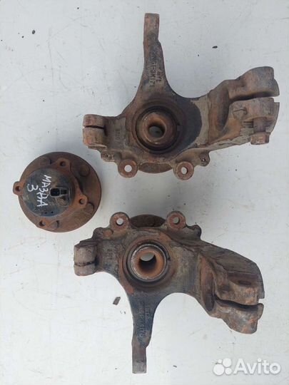 Поворотный кулак. Ступица на Мазду 3бк, 323,626