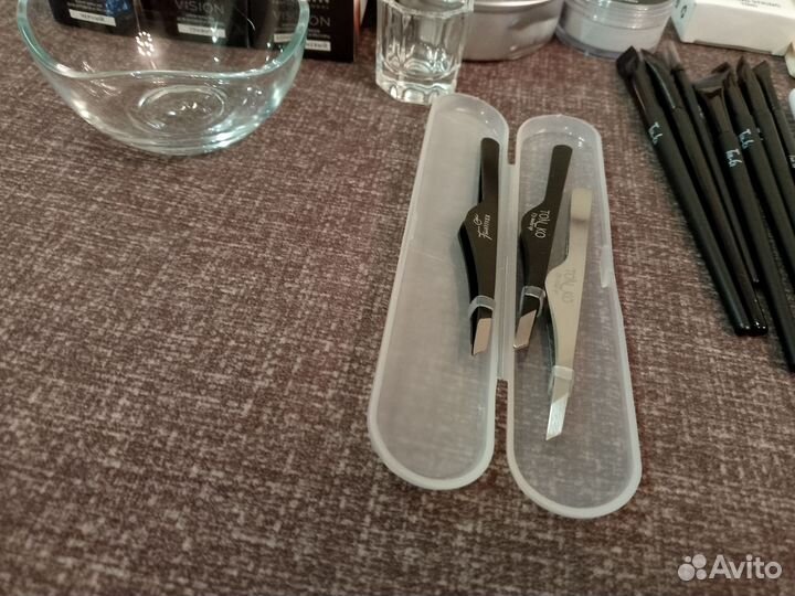 Инструменты и расходные материалы для бровиста