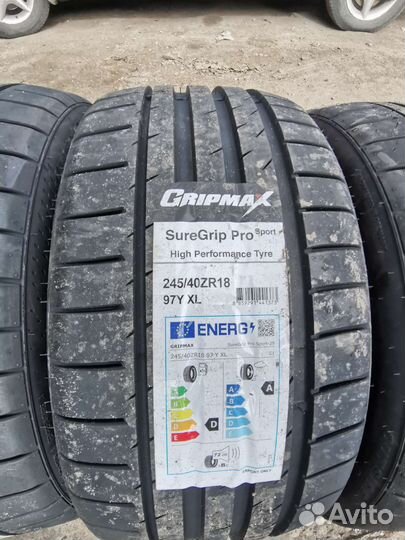 Gripmax SureGrip Pro Sport 245/40 R18 и 265/35 R18
