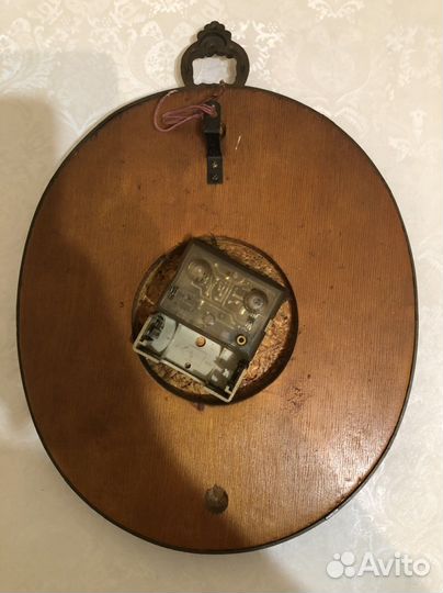 Часы настенные СССР янтарь кварц
