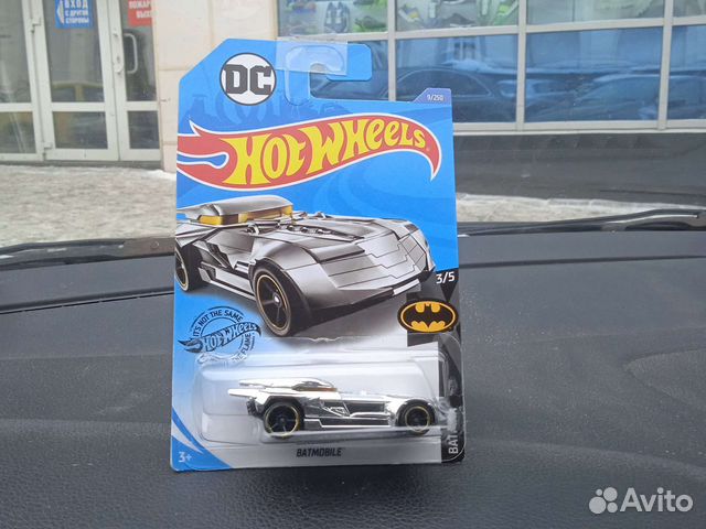 Hot wheels Batman batmobile