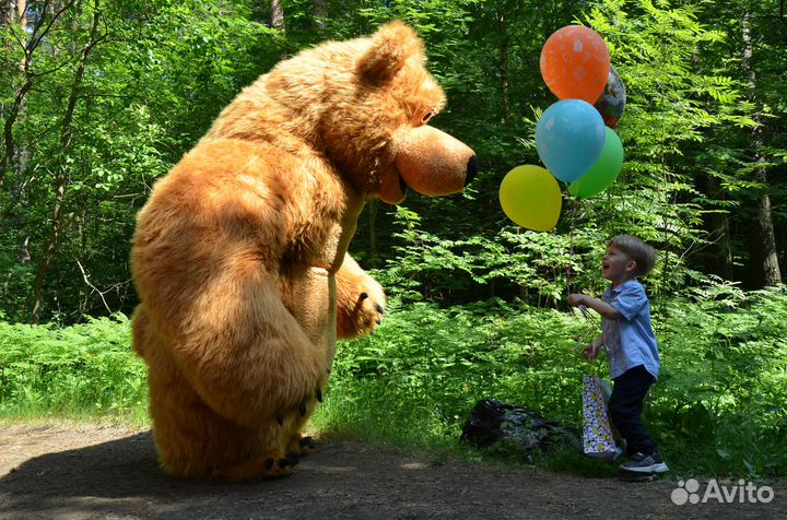 Белый мишутка на праздник