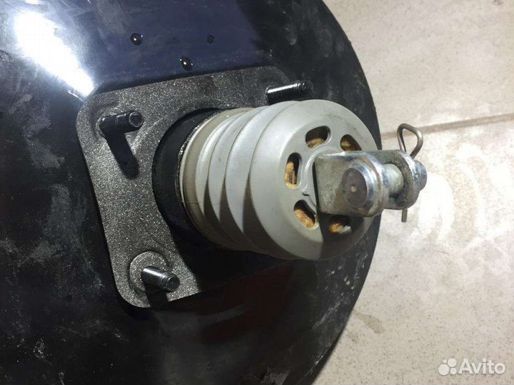 Вакуумный усилитель Mitsubishi Lancer 10