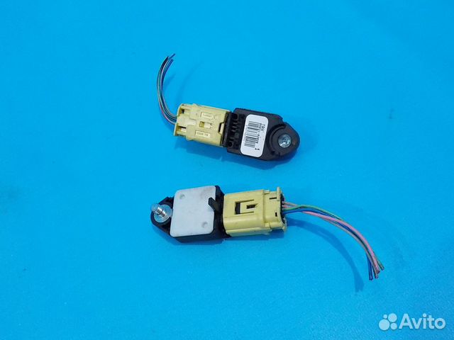 Датчик Air Bag боковой toyota Avensis (T250) 2003