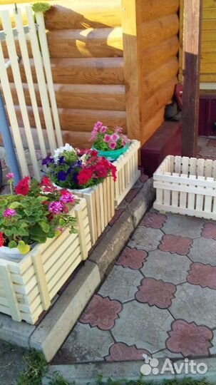 Клумбы и подцветочники