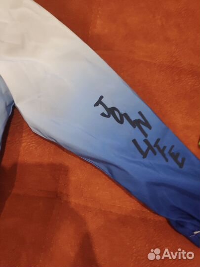 Ветровка на мальчика 134