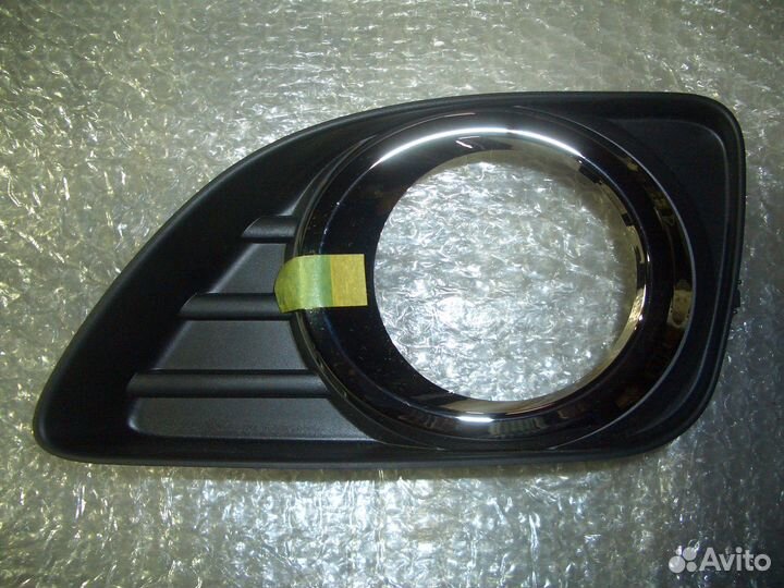 Рамка передней птф левая Тойота Камри с09