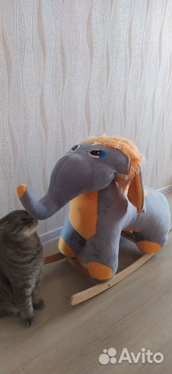 Детская игрушка качалка