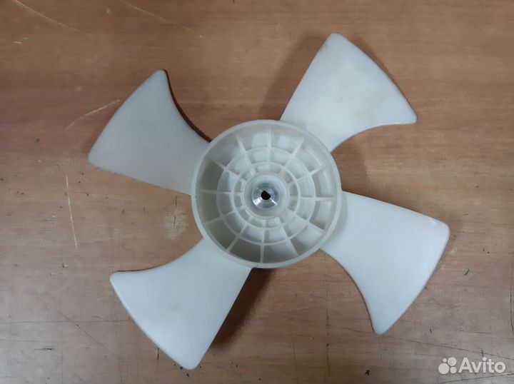 Вентилятор радиатора Ниссан Примера 2148658Y00