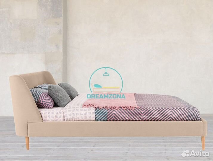 Кровать двуспальная Робин с мягким изголовьем