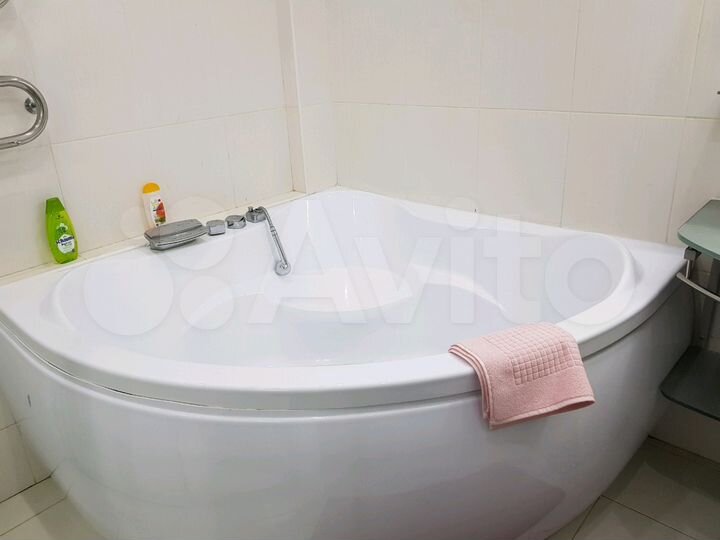 2-к. квартира, 57 м², 9/13 эт.