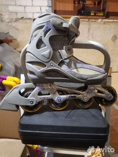 Женские ролики и защита