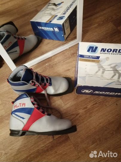 Лыжные ботинки 38р