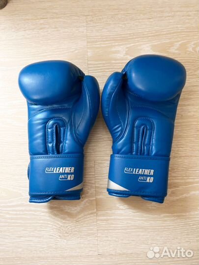 Боксерские перчатки 12 oz clinch olimp