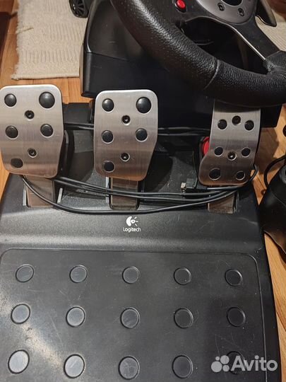 Руль Logitech G25 в хорошем состоянии