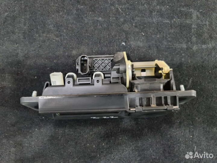 Ручка открытия багажника Mercedes W222