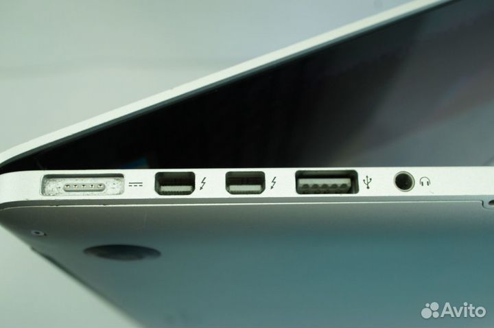 Apple MacBook Pro Retina 15,4 A1398 (Mid-2014)