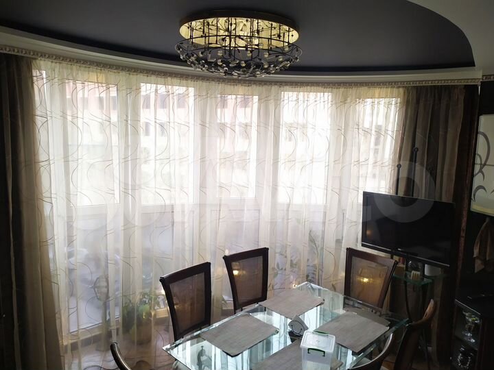 2-к. квартира, 85 м², 3/12 эт.