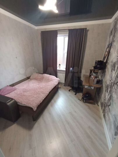 Дом 268 м² на участке 6 сот.