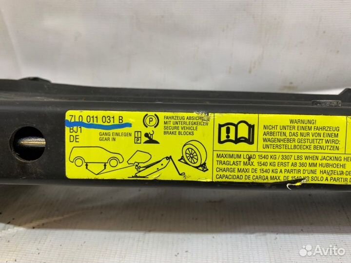 Домкрат Volkswagen Touareg 2002-2010 внедорожник 2