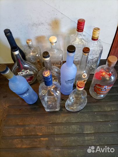 Оригинальные стеклянные бутылки