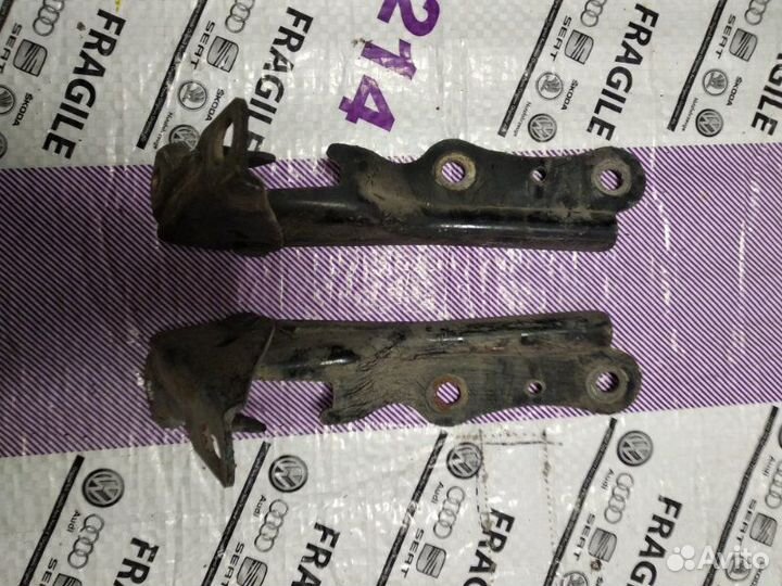 Петля капота Hyundai Elantra XD 2.0L 2000-2006