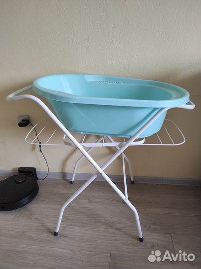 Ванна для купания с подставкой
