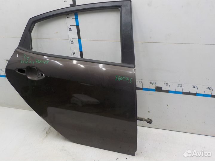 Дверь задняя правая на Kia Rio 770044Y000