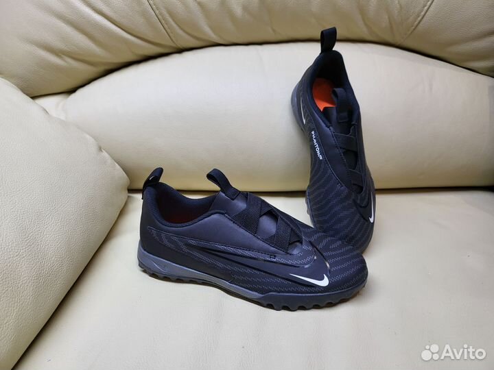 Сороконожки Nike Phantom новые 36.5, 38, 38.5 р