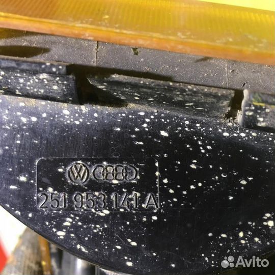 Указатель поворота левый желтый Фольксваген Тран