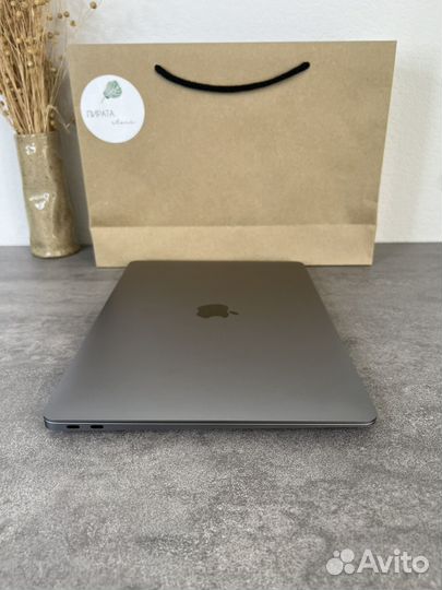 Macbook air 13 m1 8gb 256gb