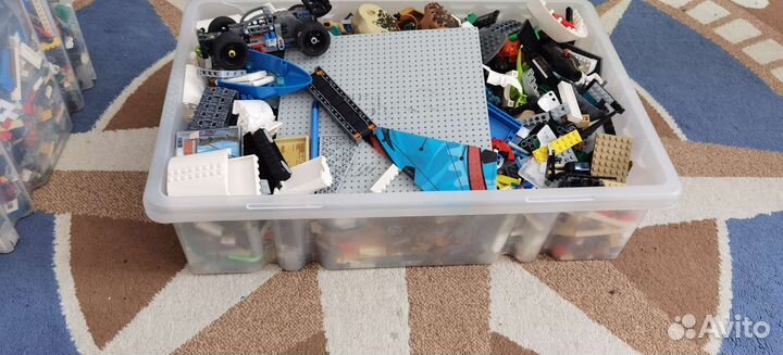 Lego 2 контейнера деталей