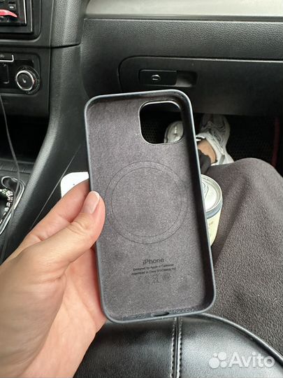 Чехол на iPhone 14