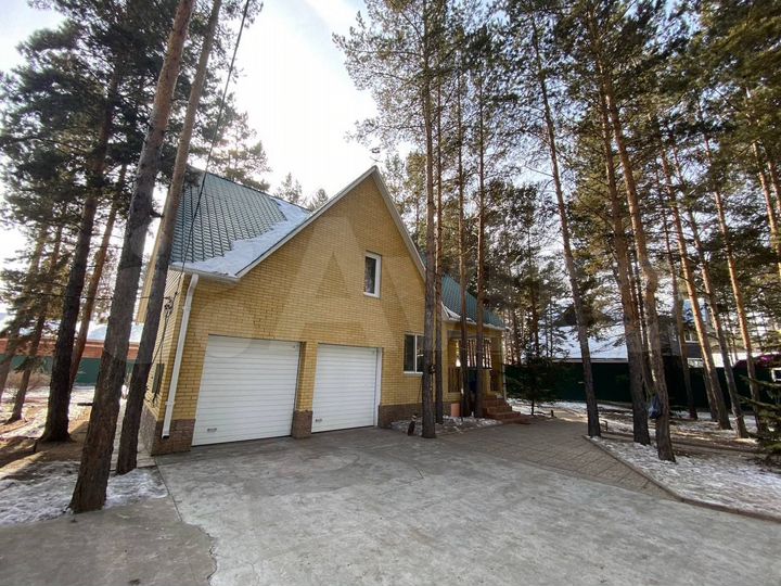 Дом 238 м² на участке 19,6 сот.